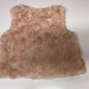 H & M girls pink faux fur vest size 2-3Y